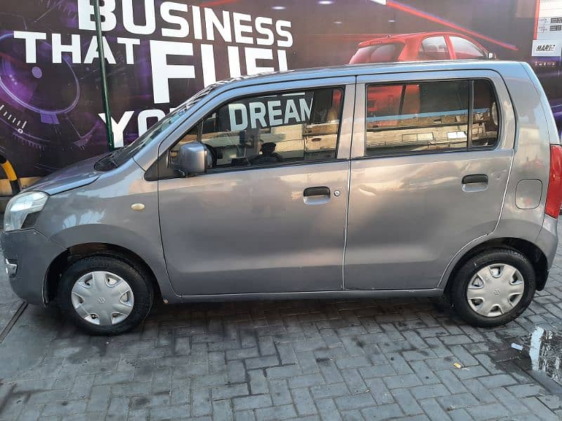 Suzuki Wagon R 2014 4