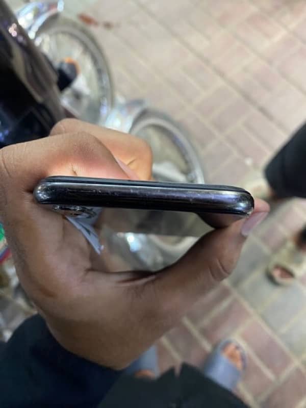 iPhone x 64gb 3