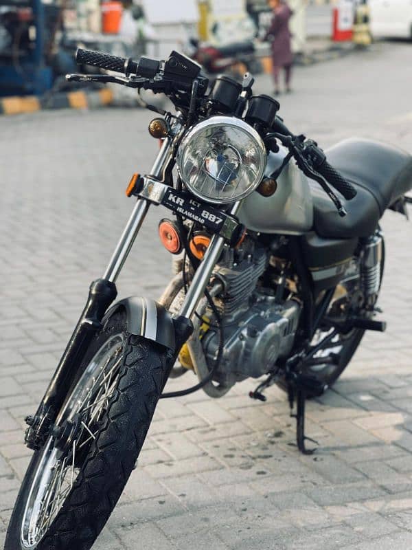 Suzuki gn250cc 1