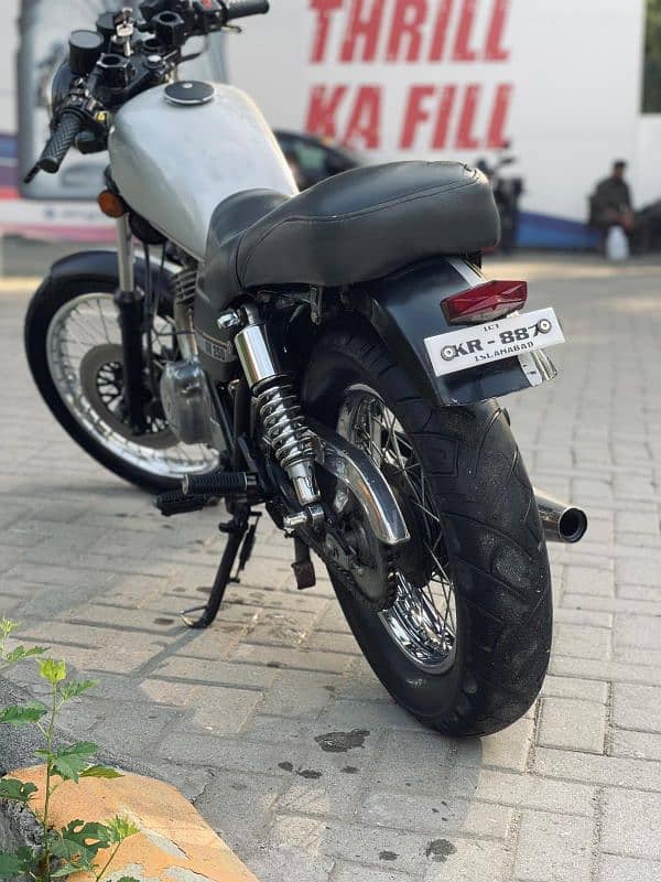 Suzuki gn250cc 8