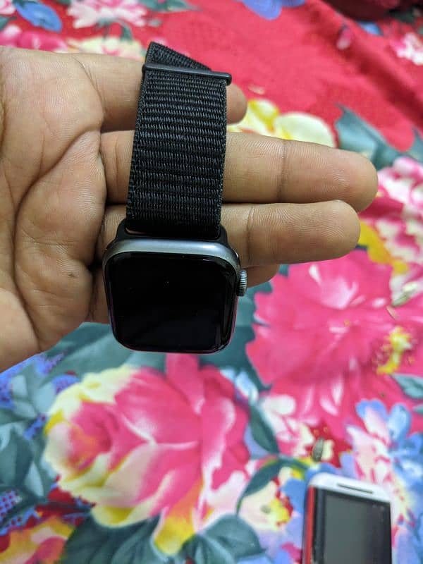 Apple watch Series 4 (Full Packing) 4