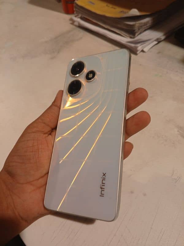 Infinix Hot 30 8gb 128gb 3