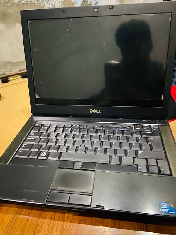 Dell laptop core i5  4GB ram 250GB memory 3