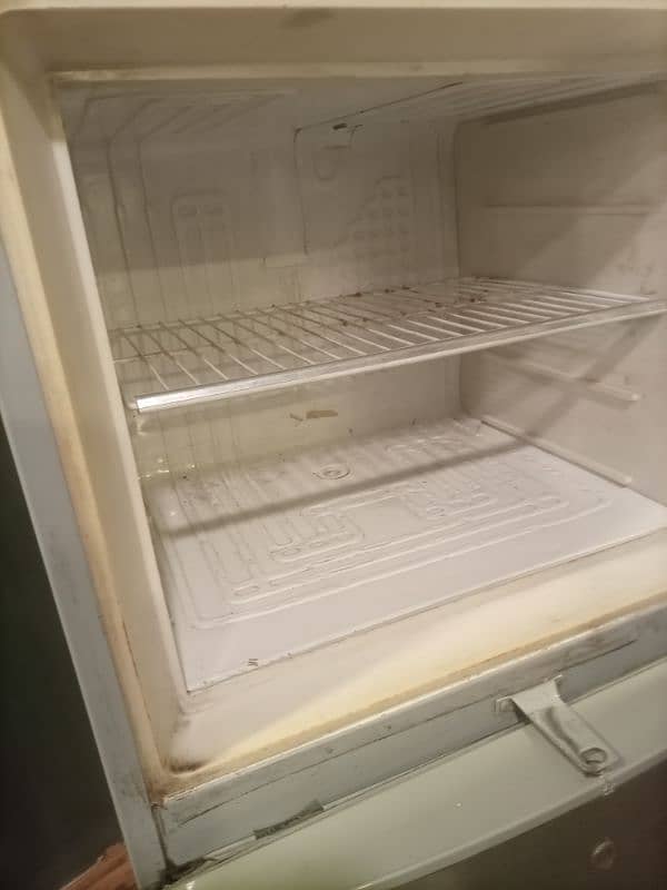 sale fridge 2