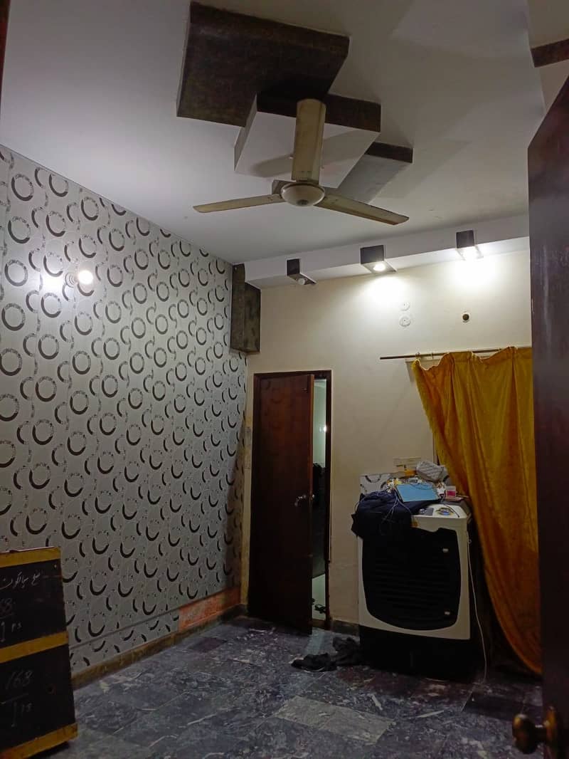 5 MARLA SECOND FLOOR AVAILABLE FOR RENT IN GULSHAN E LHR 4