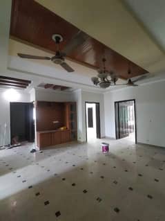 10 MARLA UPPER PORTION AVAILABLE FOR RENT IN GULSHAN E LHR