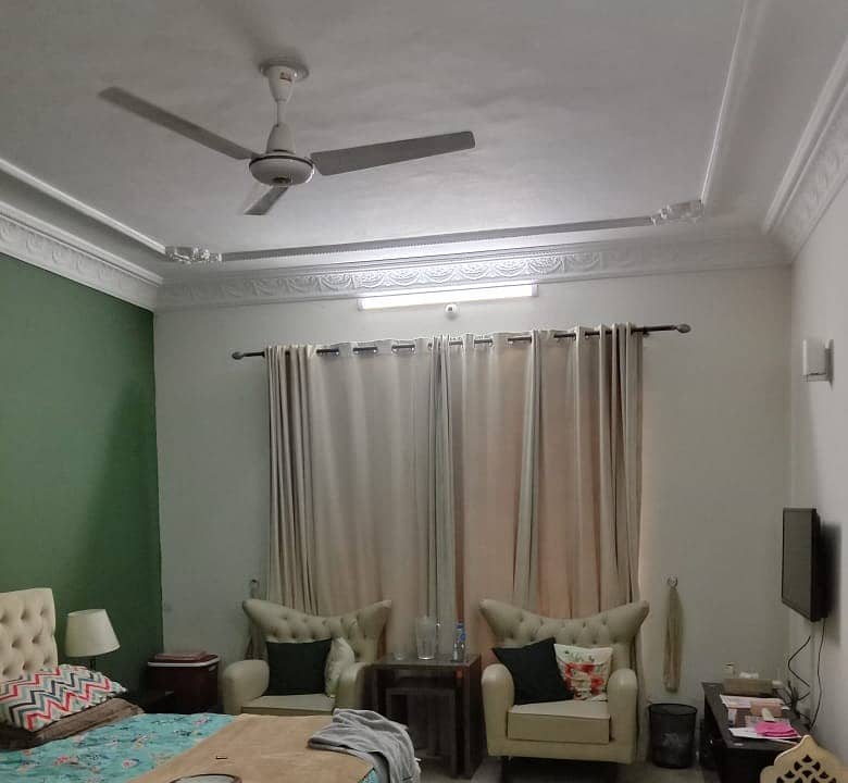 12 MARLA UPPER PORTION FOR RENT AT THE HOT LOCATION OF JOHAR TOWN NEAR ALLAH HOO CHOCK. 5