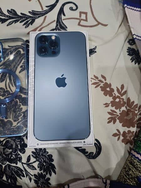 I phone 12 pro max 128gb 2