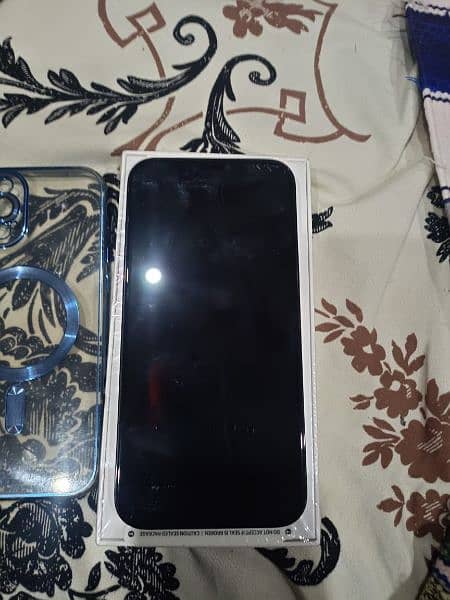 I phone 12 pro max 128gb 9