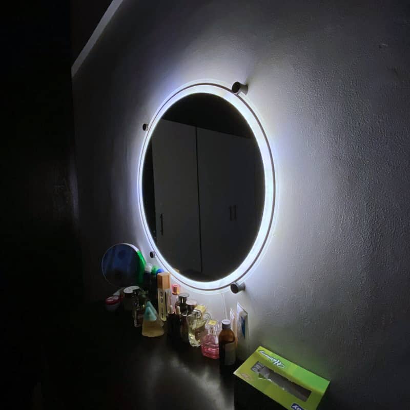 Round LED Mirror 24x24 - Warm & White Light - No Sensor, 4mm Glass 4