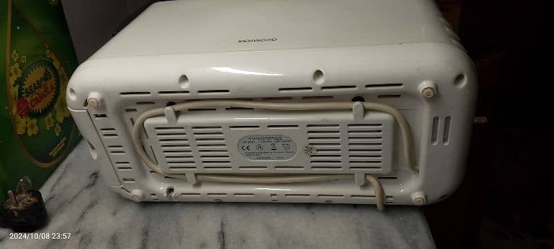 UK-Imported Kenwood Toaster - Almost new - 4-Slice Capacity 6