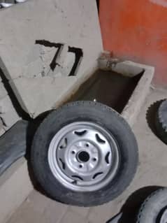 13 tyer he tubeless not used 0