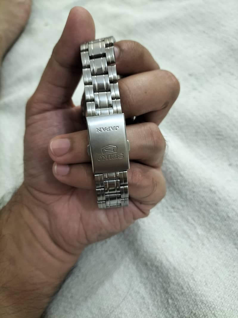 Seiko 5 automatic 21 jewls 7s26A 4