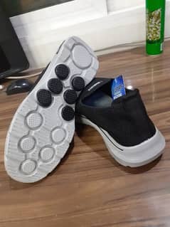 Black medicatid sneakers