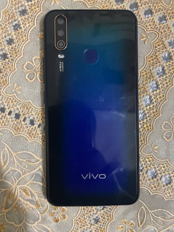 Vivo Y17 8-256 1