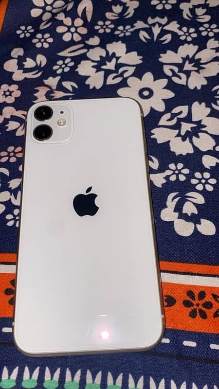 i phone 11 factory  unlocked  128 gb 5