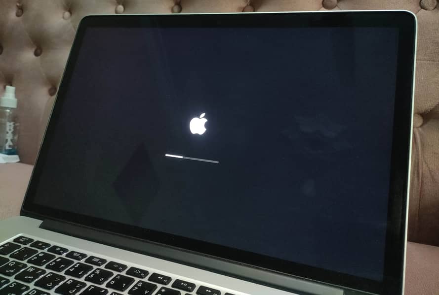 Urgent Sale! Macbook Pro 15 inch Late 2013 Core i7. Read ad 10