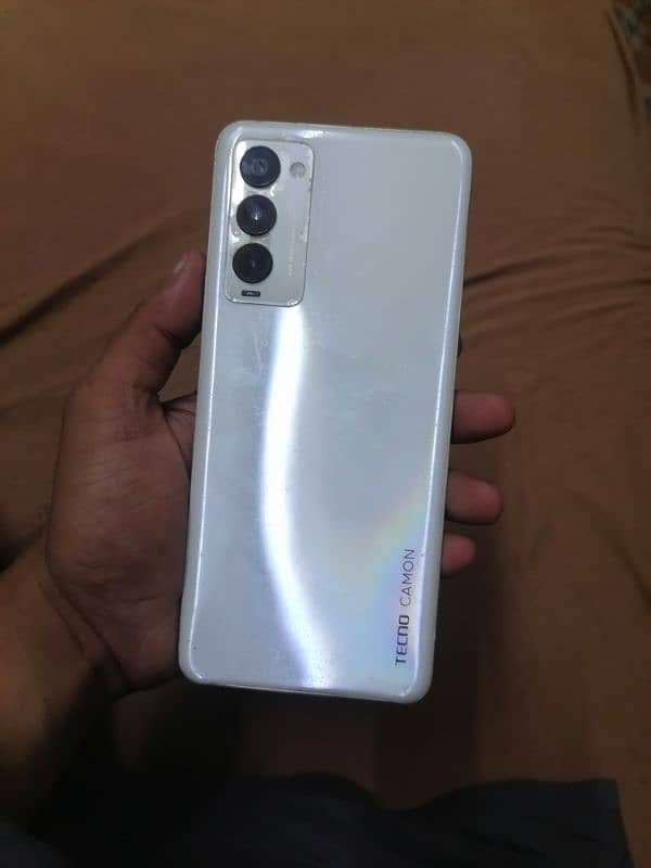 Camon 18T 1