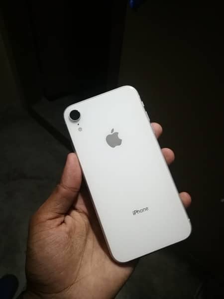 IPHONE XR 128Gb BH 87 Condition 9/10 waterpack Allok Urgent sale 4