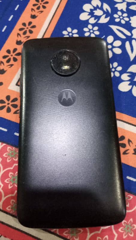 Moto E4 2