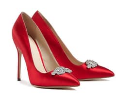 paradox new heels size 7 in red