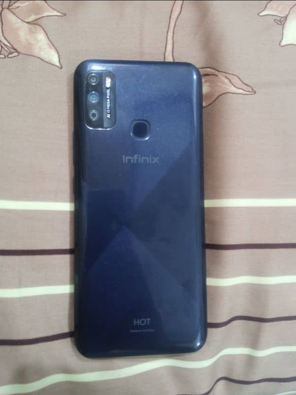 Infinix hot 9play 3/64 2