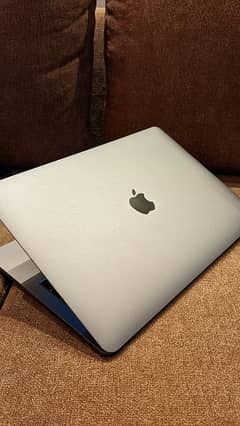 Macbook Pro 2019 16/512 GB 0