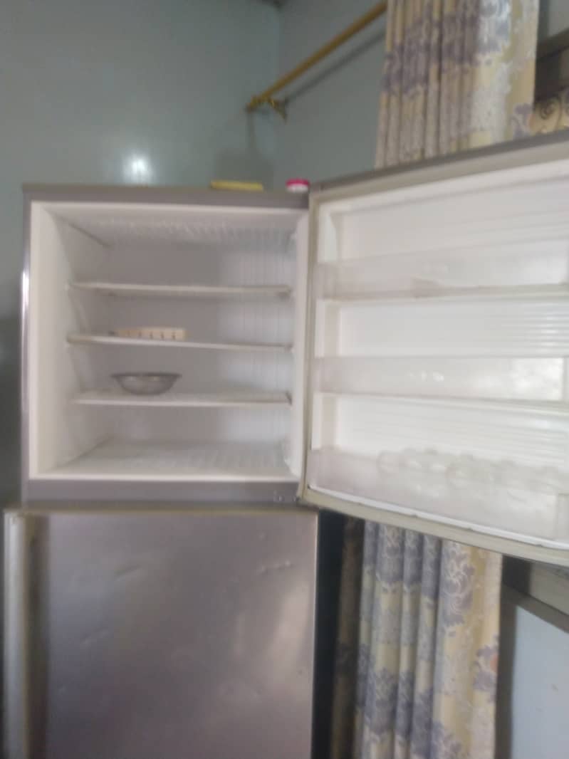 Refrigerator condition 10/10 for sale 4