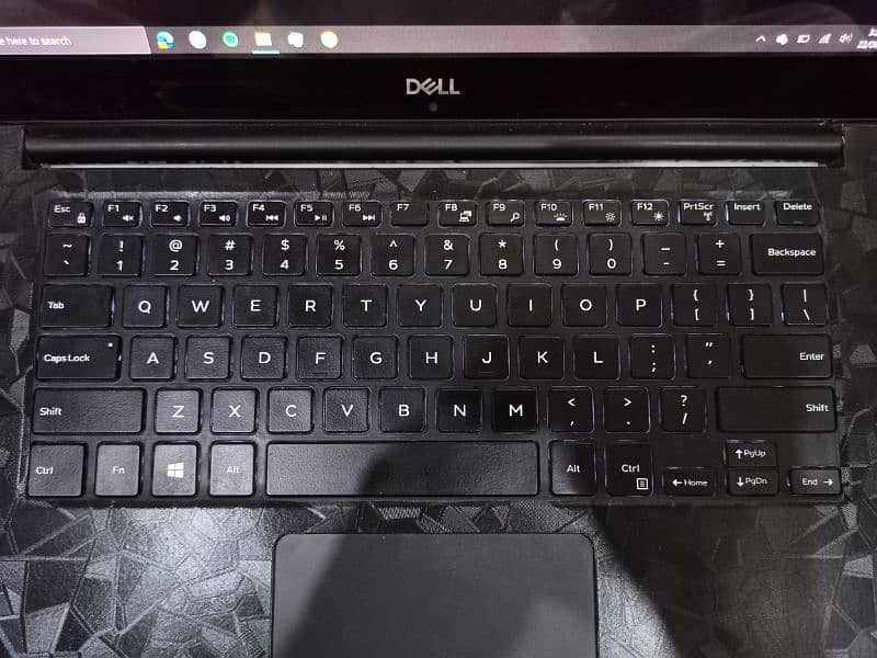 Dell XPS 9570 i7- 8th gen 1050ti 4