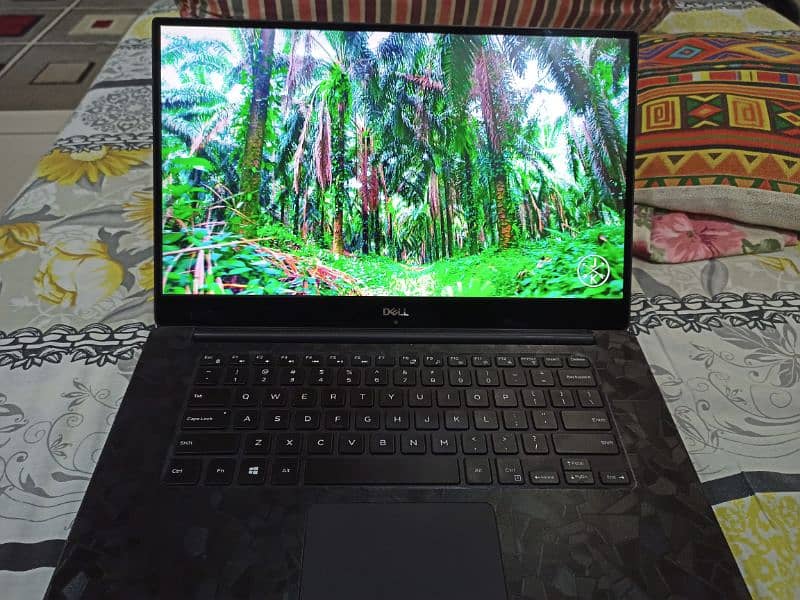 Dell XPS 9570 i7- 8th gen 1050ti 6