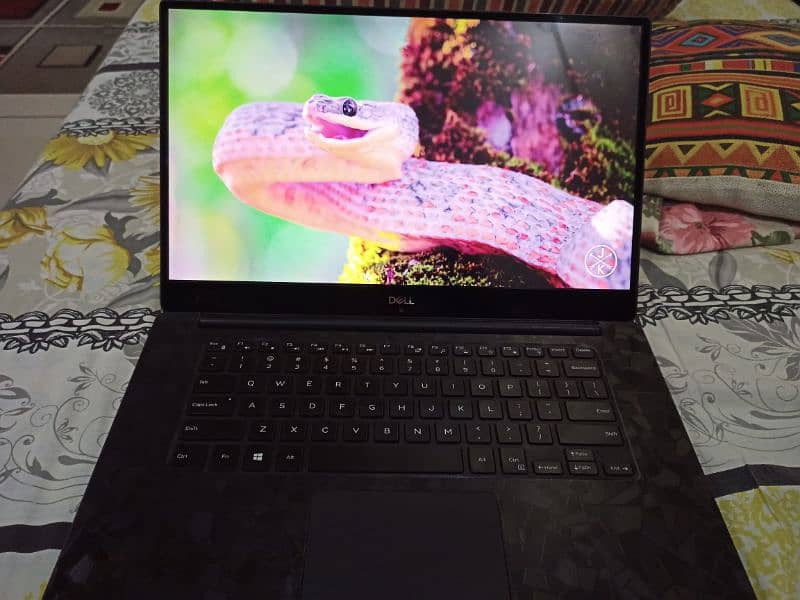 Dell XPS 9570 i7- 8th gen 1050ti 7