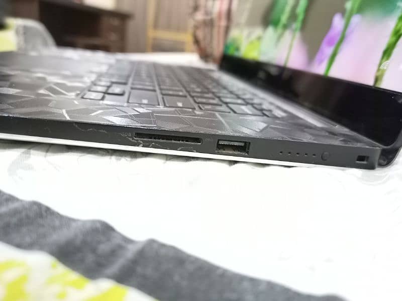 Dell XPS 9570 i7- 8th gen 1050ti 10