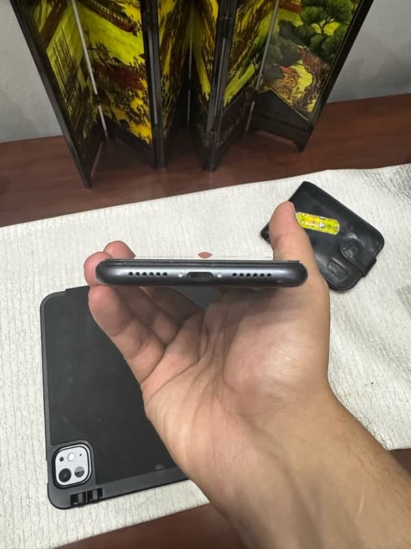 IPHONE 11 ,PTA APPROVED 3