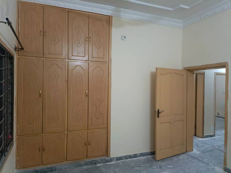 7Marla ground flour with gas for rent Ghauri town phase 5b 3