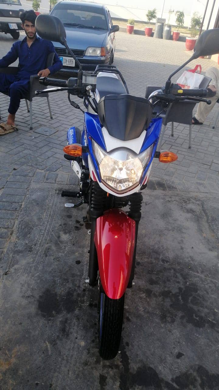 Suzuki GR 150 2022 10