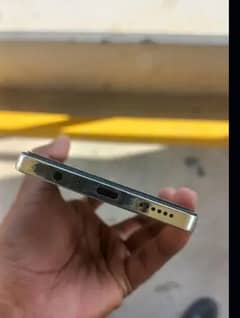 tecno camon 20 with box and charger 0