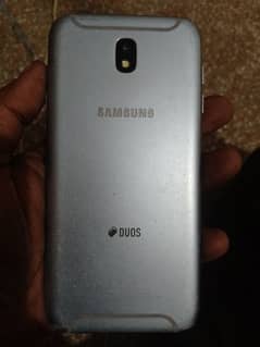 Samsung J7 2017.   only pannel break he