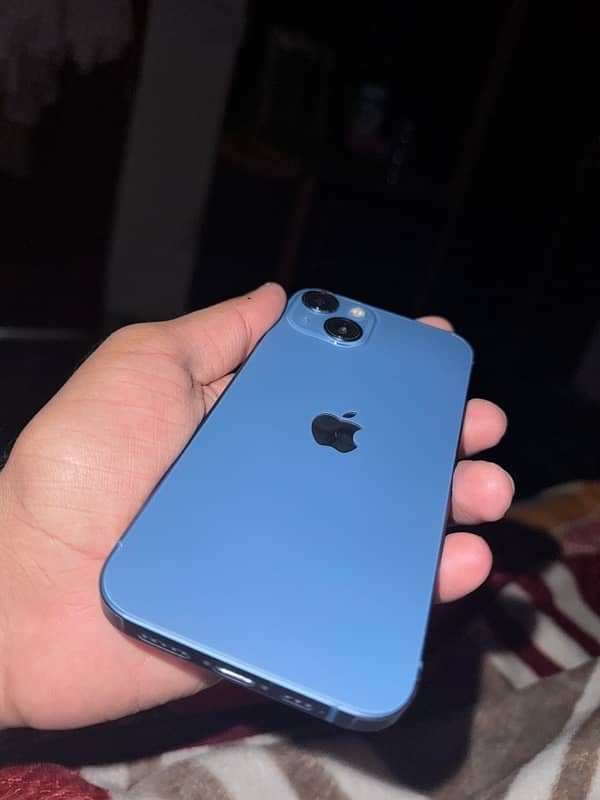 iPhone 13 128GB (4 Month Sim time) 4