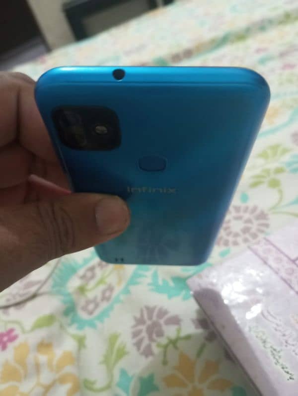 INFINIX SMART HD 4G. . . 4/32 GB. PTA APPROVED WITH COMPLETE BOX. 2