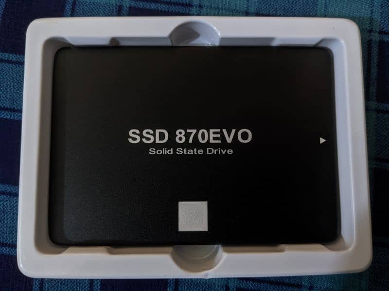 V-NAND 870 EVO 4TB 2.5 Inch SATA SSD. 6