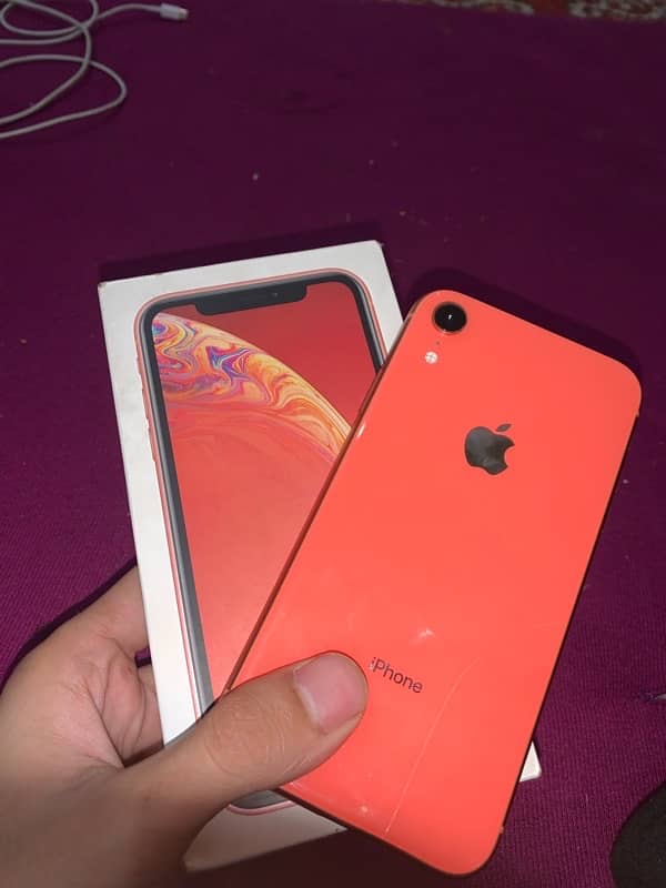 iphone xr with full box 0