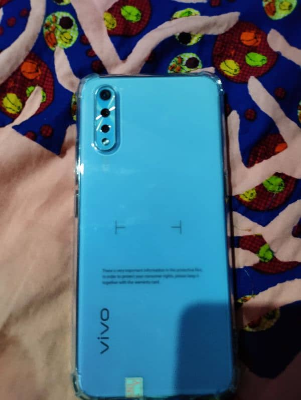 vivo s1 sale karna hai good condition me hai 8gb nd 256gb 5