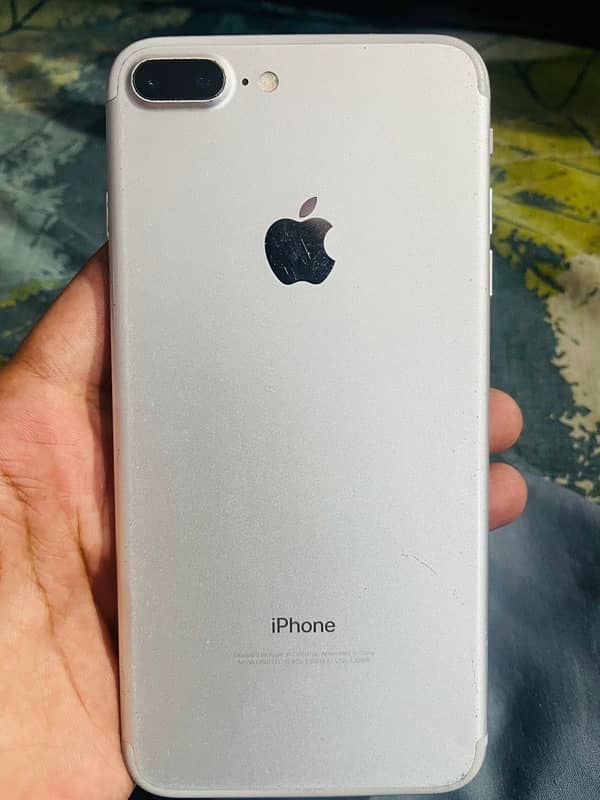 I PHONE 7+ {128} gb PTA APPROVED 2