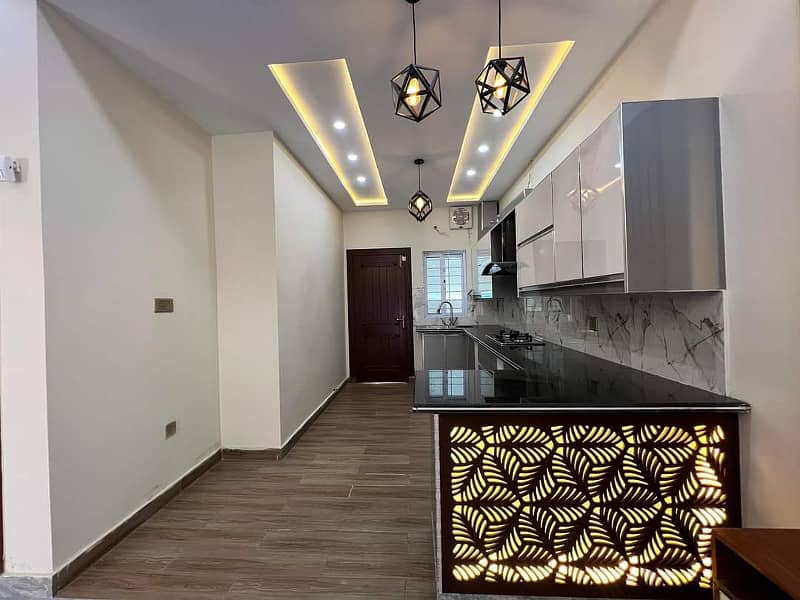 10 Marla Like Brand New House Available For Rent Quaid Block Bahria Town Lahore 2