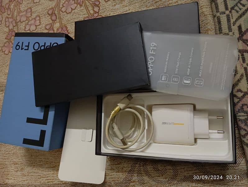 OPPO F19  6/128 10