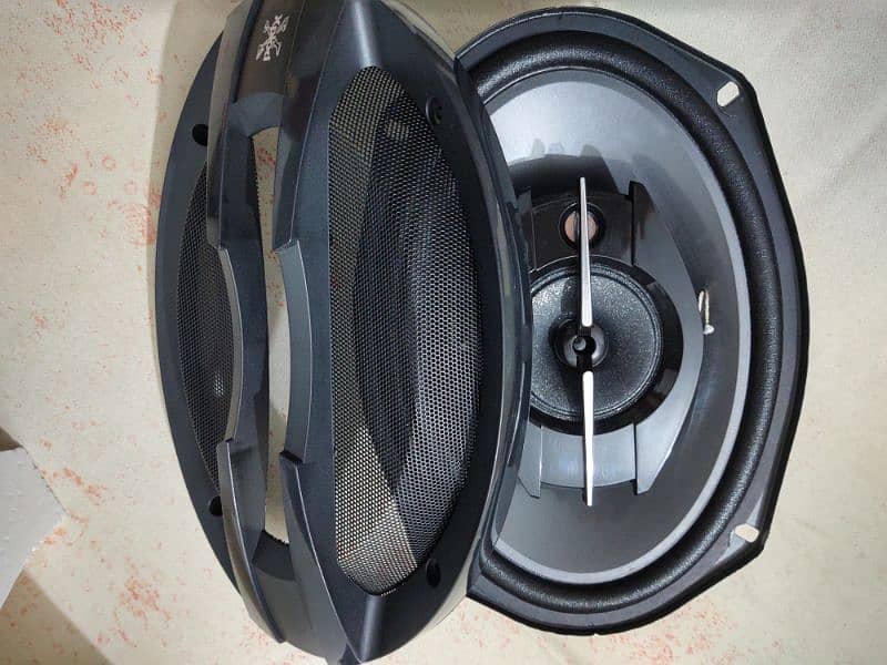 Xplod Speakers brand new box pack 7