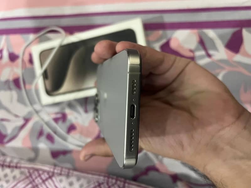 iPhone 15 pro max 256 gb 10by10 condition 1