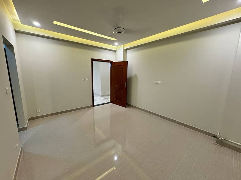 Brand New Super Luxury 10 Marla Apartment Is Available For Rent In Askari 11 Sector D At Super Hot Location 16