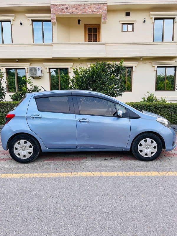 Toyota Vitz 2013, Islamabad registered, immaculate condition 5