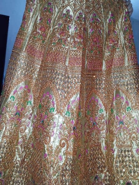 mehndi lehnga 4